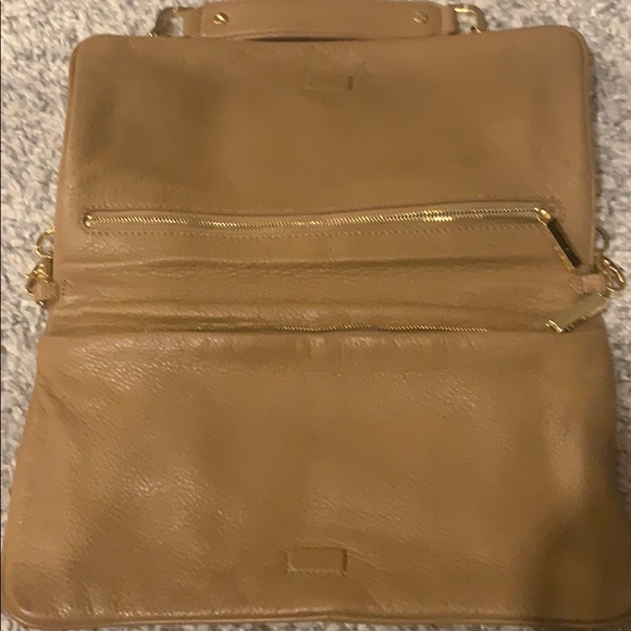 Tory Burch shoulder bag/clutch slightly used - Picture 2 of 5